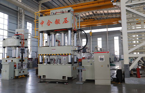 500噸四柱液壓機選購指南：十大關(guān)鍵參數(shù)解讀