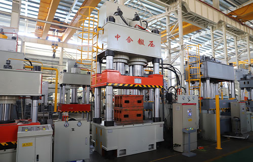 新型木屑托盤(pán)生產(chǎn)設(shè)備-1250噸四柱液壓機(jī)