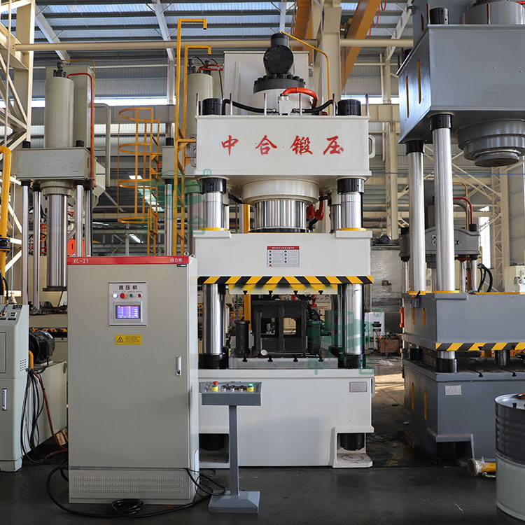 500噸四柱液壓機(jī).jpg