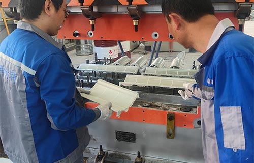 模壓仿古樹脂瓦需要多大噸位液壓機(jī)？