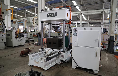 200噸四柱液壓機(jī)-移動工作臺液壓機(jī)