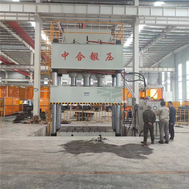 1000噸汽車零部件拉伸成型液壓機客戶現(xiàn)場調試(圖3)